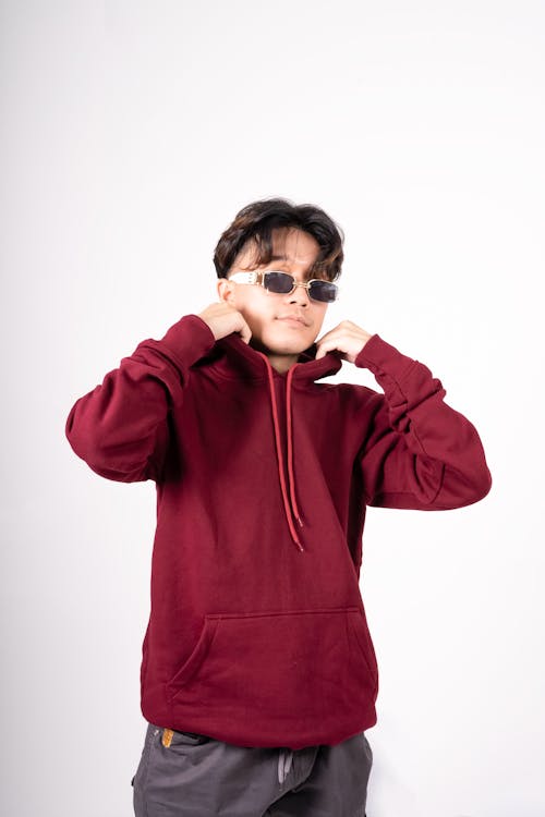 Man in hoodie streetwear fashion
